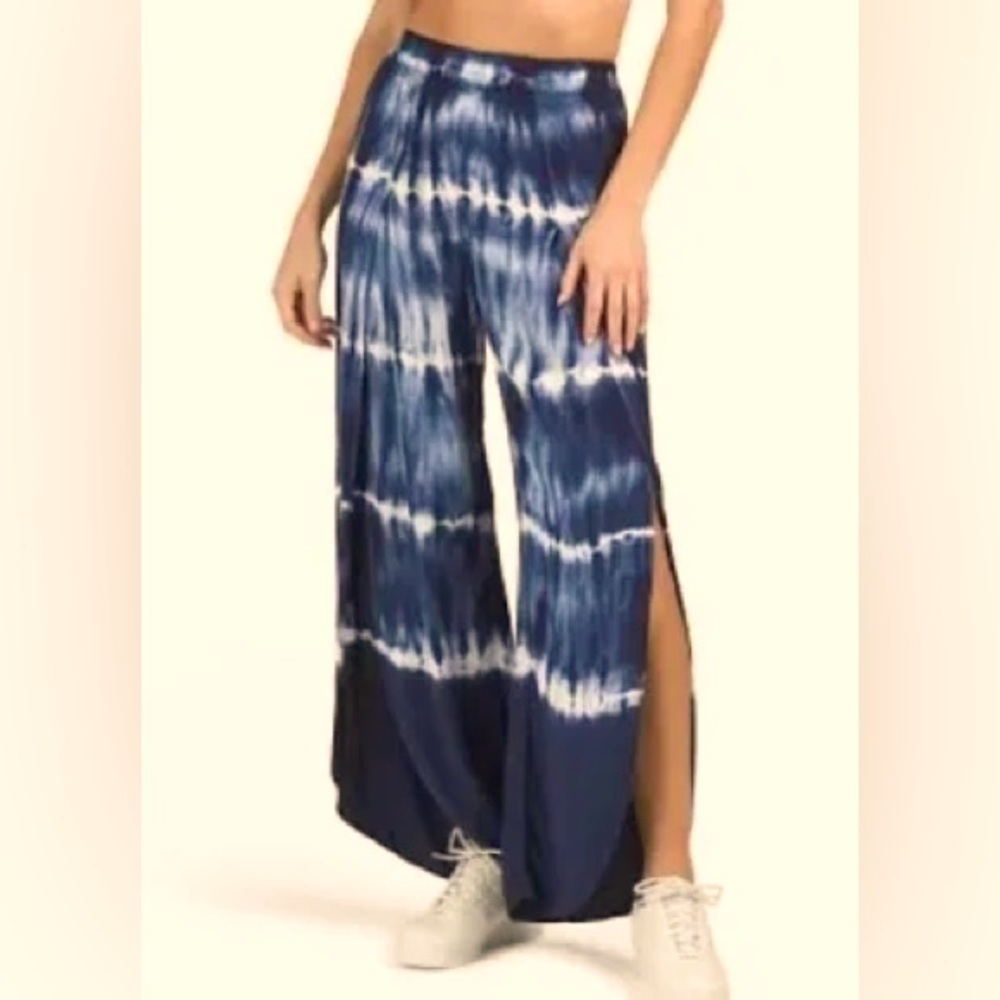 Abigail tie-dye beach wear pants are perfect for beach, festival, &resort wear. - Picture 1 of 4